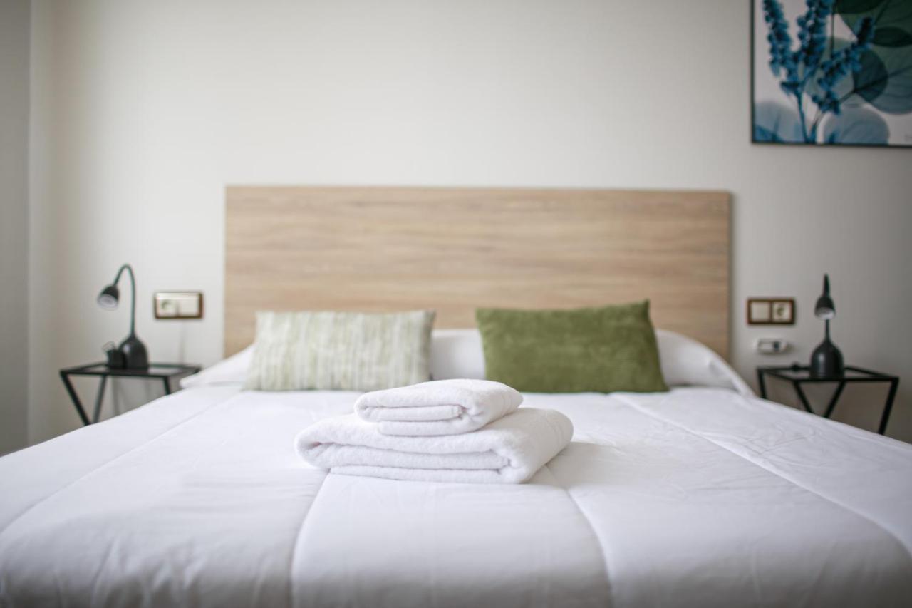 El Maestrazgo Hotel Chert Bagian luar foto